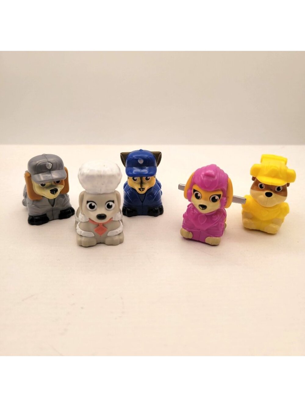 Paw Patrol Micro Movers Lot of 5 Mini Figures w Roller Ball - Skye Delores Chase